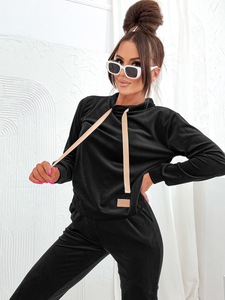 Crni dvodijelni ženski komplet trenirke od velura Bolf 637